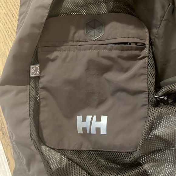 Helly Hansen Women's Wind Jacket, Water-Repellant, Windbreaker - Picture 10 of 11